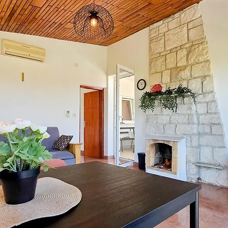 Holiday home Casa Elza *