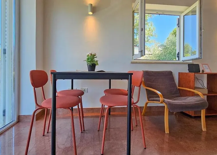 Casa Elza Holiday home *